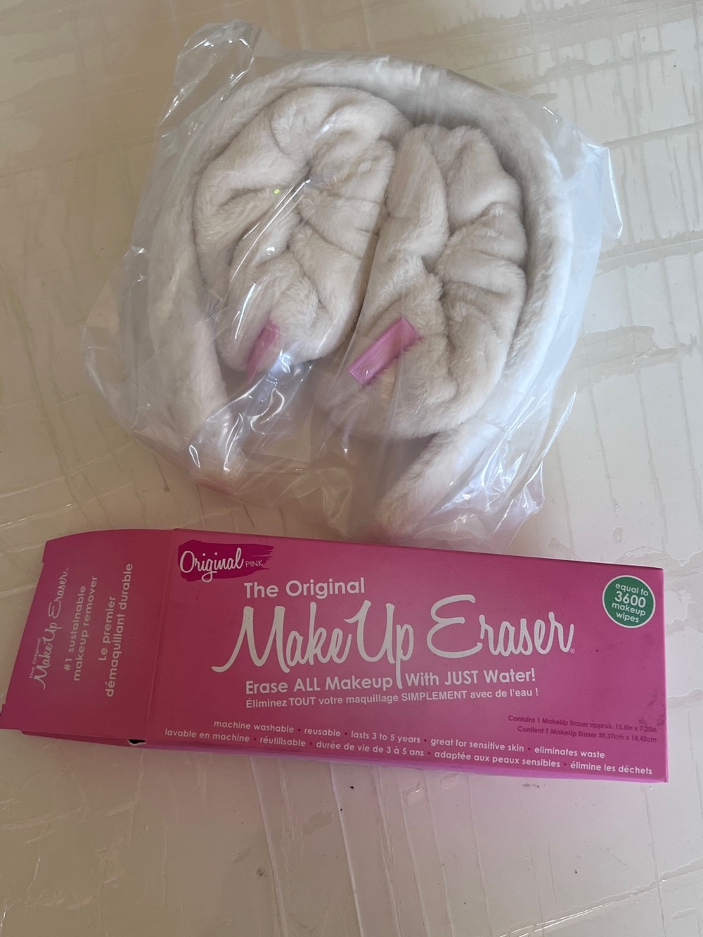 New! 3Pc MakeUp Eraser Spa set
